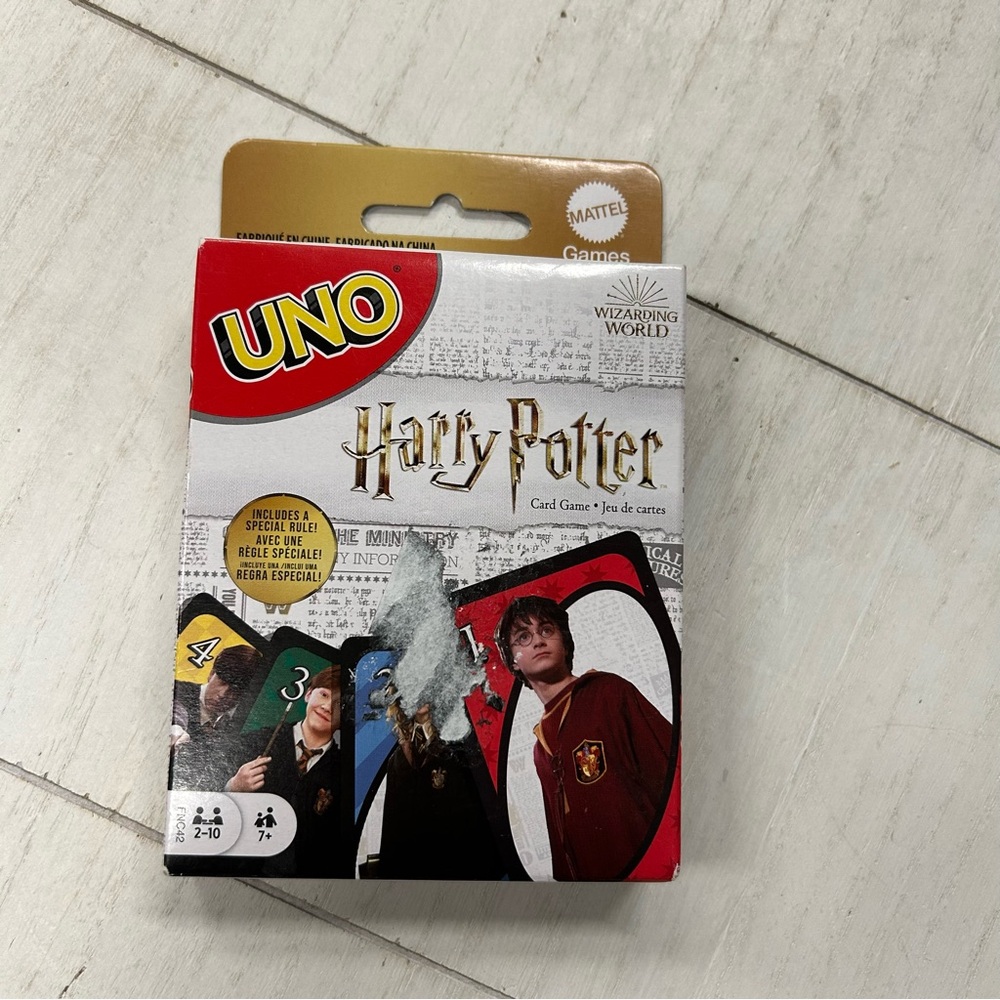 NIB UNO Harry Potter‎ Themed Card Game for 2-10 Players Ages 7Y+